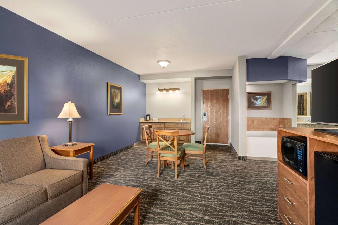 Americinn By Wyndham Laramie Near University Of Wyoming Eksteriør bilde